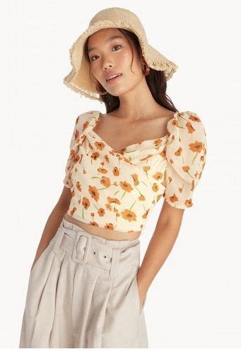 Floral Puffed Sleeve Crop Top