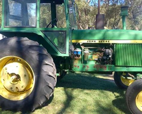 Tractor John Deere 3530 Agroads