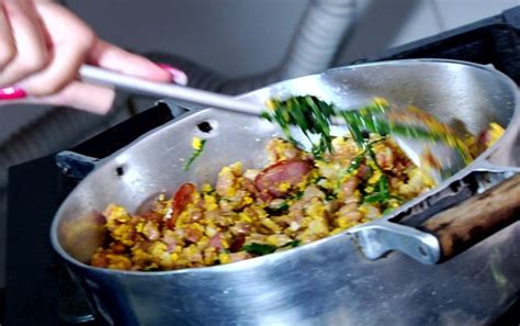 Cozinheira de Aparecida de Goiânia ensina receita de tradicional feijão