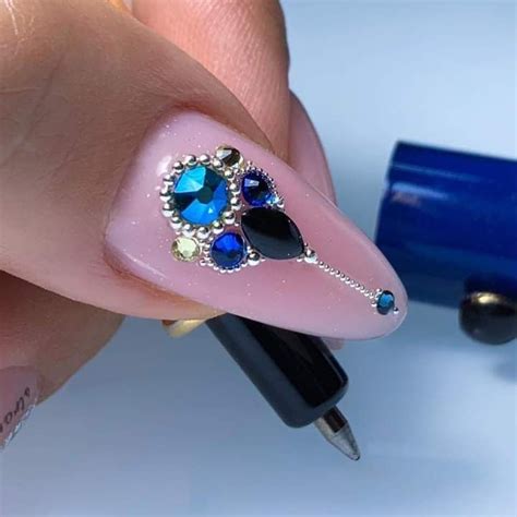 Pin By Ingrid Gonzalez On Dise Os U As Bling Nail Art Rhinestone