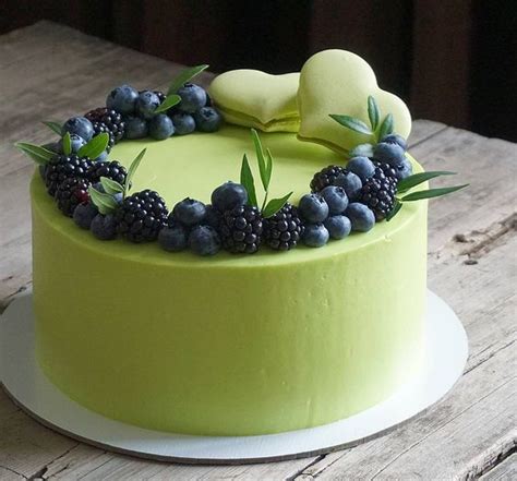 "Pistachio-raspberry" / "Фисташка-малина". Начинка: нежный фисташковый ...