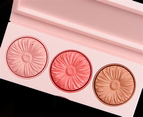 Clinique On The Glow Cheek Pop Palette Review Swatches Fre Mantle