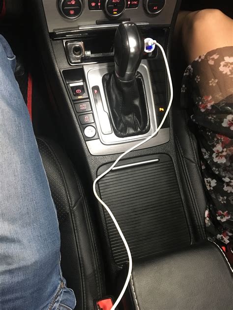 Поменял стандартный подстаканник, на подстаканник со шторкой ...