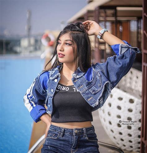 Sexy Somya Daundkar Insta Images Tiktok Model Somya Daundkar Tiktok