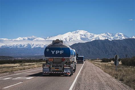 YPF cumple 100 años hitos fundamentales que marcaron su historia