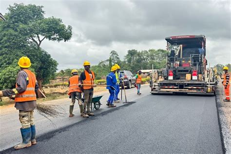 Construction De La Route Ntui Ndjole La Bad Suspend Ses Financements