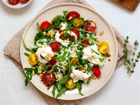 Burrata Auf Risotto Rucola Salat Mit Balsam Senf Dressing Rezept Eat