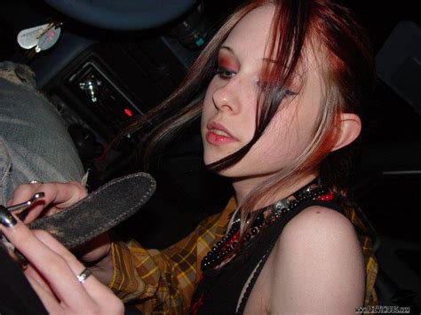 Liz Giving Some Head In A Car Porn Pictures Xxx Photos Sex Images Pictoa