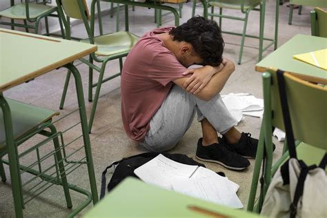 Universidad Toma Acción Ante Deserción Escolar Grupo Milenio