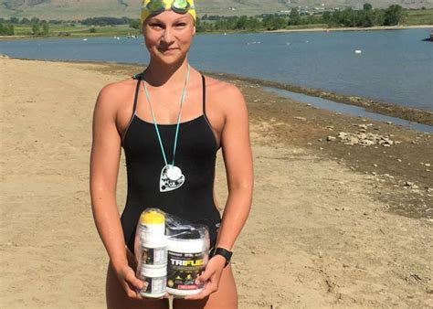 Hot Sexy Eliza Cummings Bikini Pics