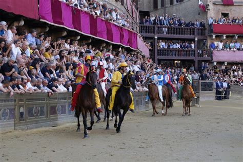 Palio Di Siena Madonna Assunta Oggi In Tv Programma Orario E