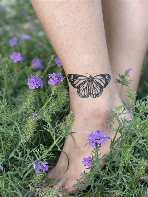 Monarch Butterfly Temporary Tattoo, Black Line Tattoo, Winged Insect, Bug Tattoo, Stocking ...