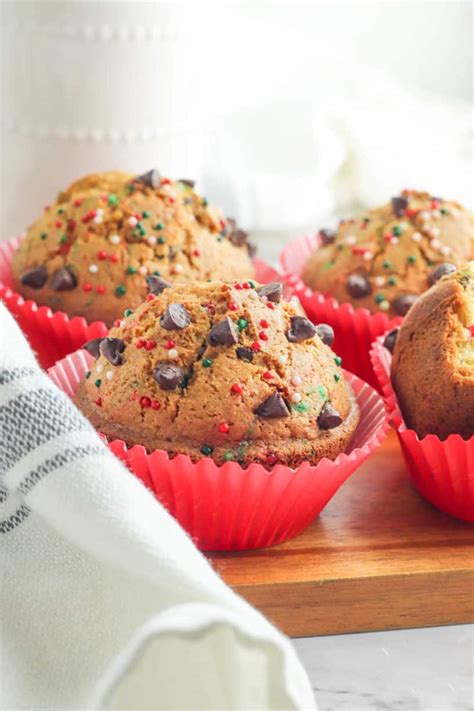 Christmas Muffins with Chocolate Chips | The Picky Eater