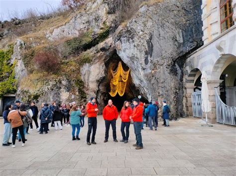 Postojna Cave Day Tour From Ljubljana | Travel Buddies