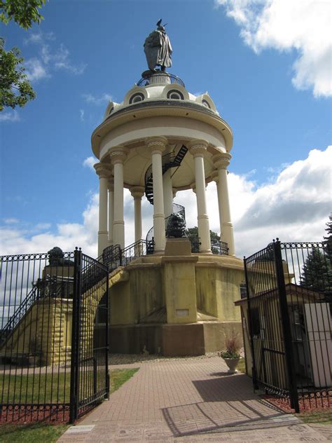 Hermann Heights Monument New Ulm Minnesota Hermann Heig Flickr