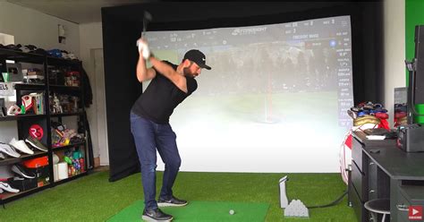 I built a golf simulator AT HOME, Rick Shiels Home Golf Setup – GolfbaysUSA