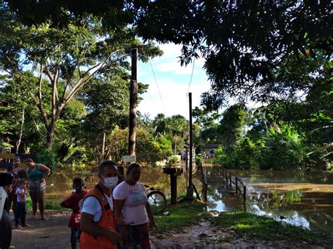 Após igarapé transbordar cerca de 20 famílias ficam ilhadas em