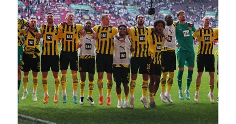 "Борусия" (Д) е на победа от първа титла в Бундеслигата от 11 г.