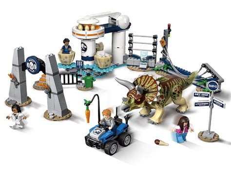 LEGO Jurassic World 75937 Нападение трицератопса | playzone.com.ua