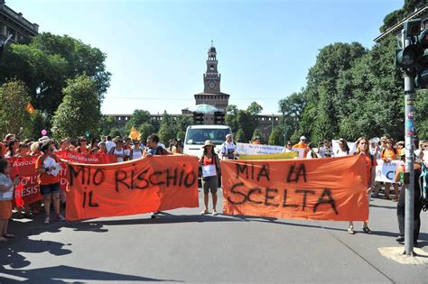 Corteo No Vax Per Le Vie Di Milano Vogliamo Libert Di Scelta Foto