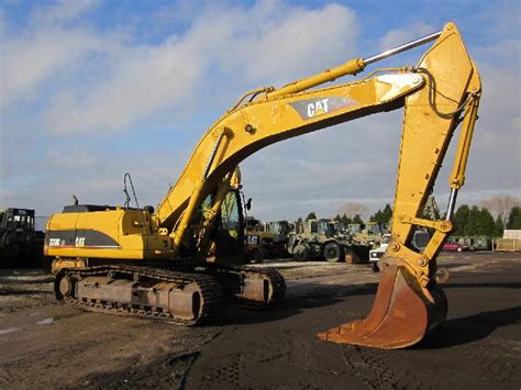 Caterpillar Tracked Excavator 330 CL 10722 Military Vehicles For