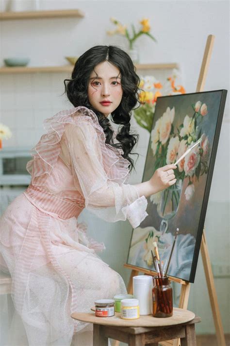 Hot streamer dân tộc Tày xinh như búp bê vẫn giữ được nét quyến rũ sau khi làm mẹ