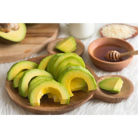 Jual Buah Segar Alpukat Mentega Muria Avocado Matang Siap Konsumsi 1 Kg