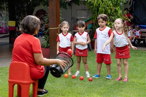 Benef Cios Das Atividades Pedag Gicas Ao Ar Livre Toque De M E Bil Ngue