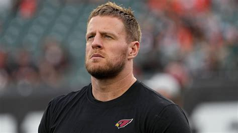 J J Watt Injury Update Cardinals De Announces Heart Went Into A Fib Playing After Being