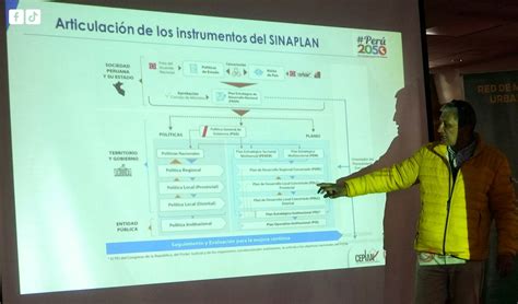 Trabajadores del municipio San Román son capacitados por CEPLAN y