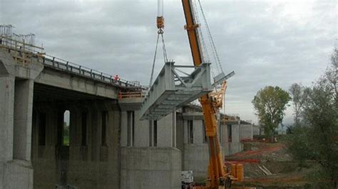 A Milano Napoli Chiusure Notture Uscita Della Stazione Firenze Sud