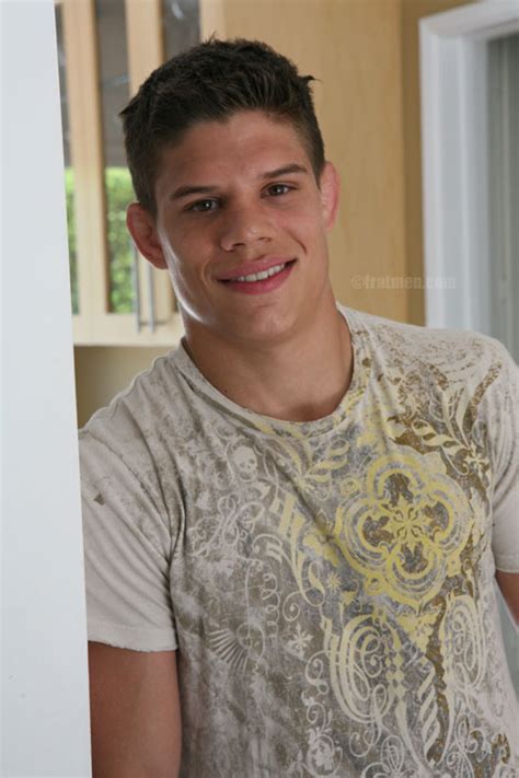 Dica Gay Moreninho Show