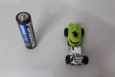 Brinquedo Kinder Hot Weels Carrinho Verde Mercadolivre