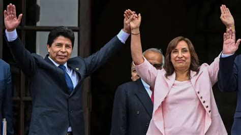 Quién Es Dina Boluarte La Primera Mujer Presidenta De Perú Y Cuál Es