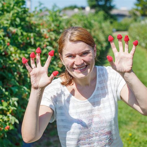 Berry Farm Experience I Madeira Farm Experiences