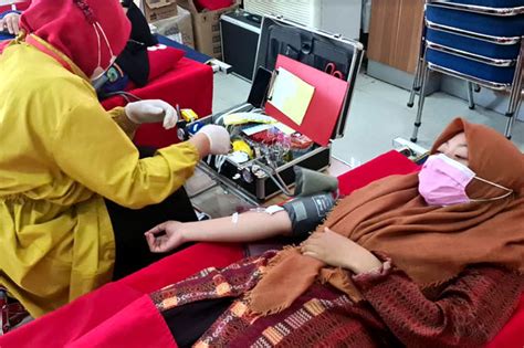 Mahasiswa KKN Unhas Gandeng PMI Maros Gelar Donor Darah