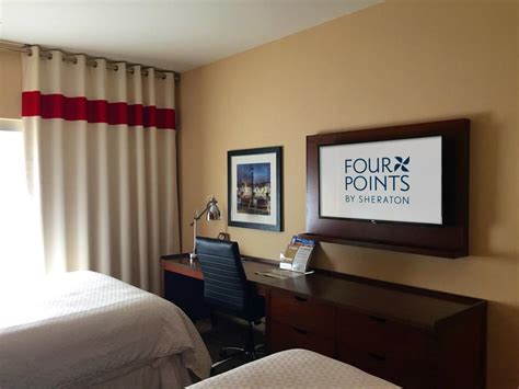 Four Points by Sheraton Niagara Falls Fallsview | Niagara Falls Hotels