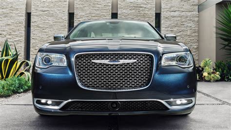 Chrysler 300c grill