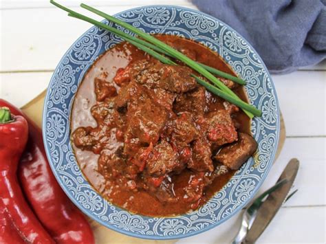 Tender paprika goulash | kitchensplace