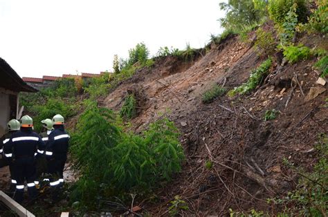 Hangrutsch Nach Heftigem Unwetter Bfk Waidhofen An Der Thaya