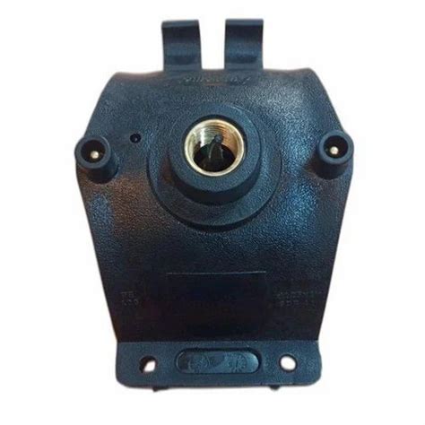 Hot Runner Plastic Injection Mould Hydraulic At Piece In Nashik ID