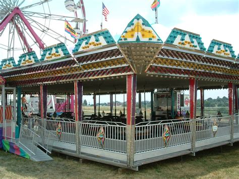 Family Fun Shows - Bumper Cars - Minnesota's Traveling Carnival