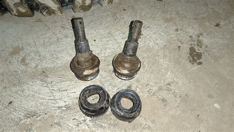 Замена шаровых опор — Subaru Forester (SF), 2 л, 2001 года | своими ...