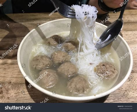 Authentic Indonesian Bakso Soup Stock Photo 1284364582 | Shutterstock