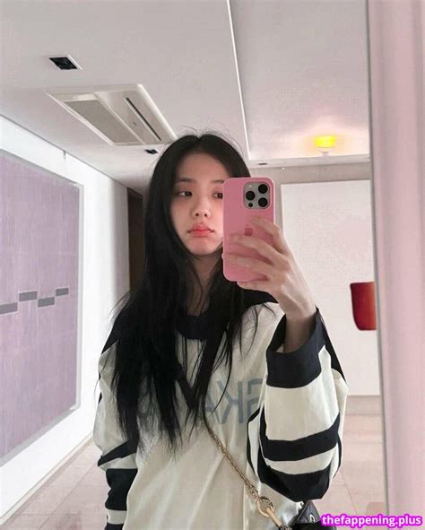 BLACKPINK Jisoo Qenshizu Sooyaaa Nude OnlyFans Photo The