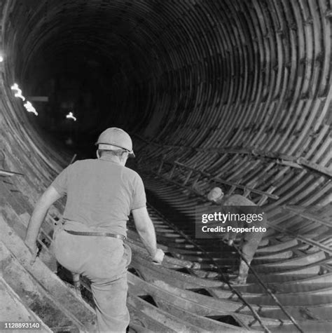 Blackwall Tunnel (Eastern) Photos and Premium High Res Pictures - Getty ...