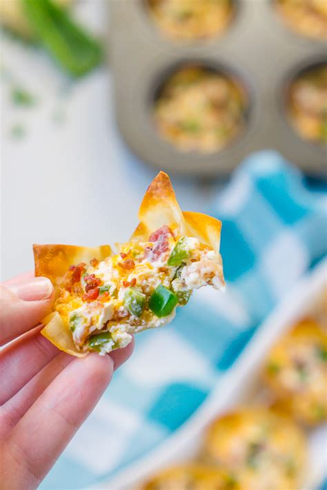 Easy Bacon Jalapeno Popper Wonton Cups The Love Nerds