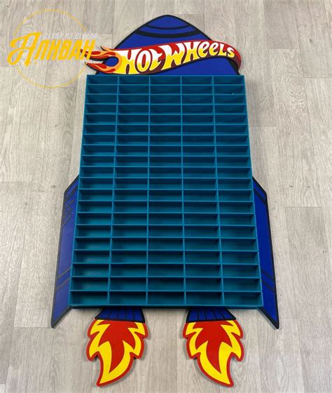 Полка для машинок Hot Wheels Подарок мальчику Полка для машинок на заказ в интернет магазине