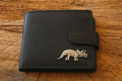 50 Coolest Wallets For Men That Are Unique