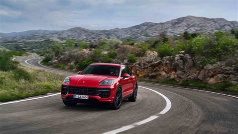 Neue Cayenne Gts Modelle Erweitern Das Suv Angebot Von Porsche F R